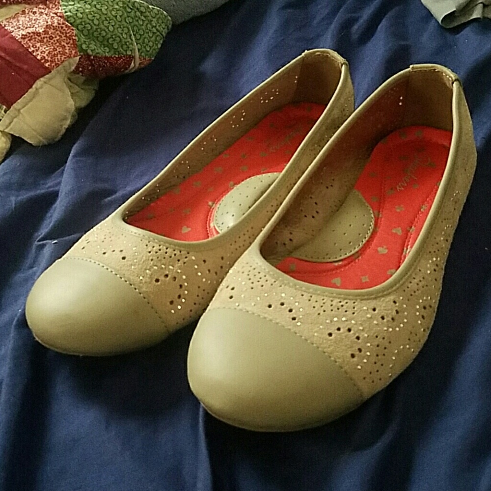 Skechers flats
